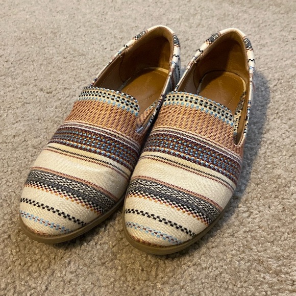 Target - Universal Thread Loafers - Picture 2 of 4